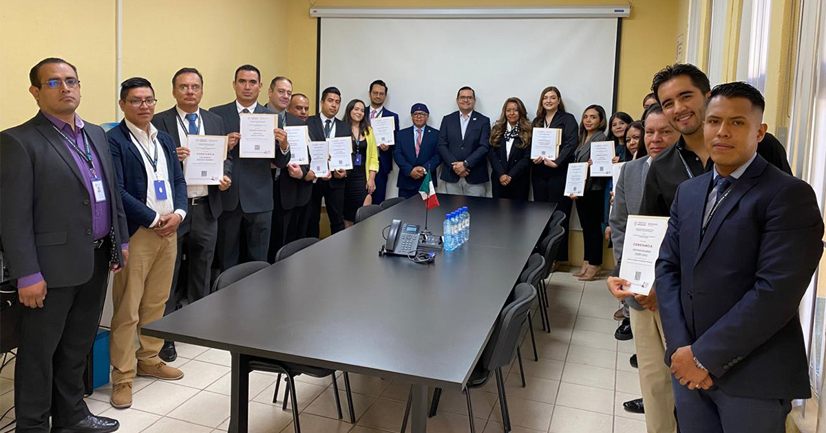 PERSONAL DE LA FISCALÍA ESPECIALIZADA EN COMBATE A LA CORRUPCIÓN, RECIBE CONSTANCIAS DE PARTICIPACIÓN EN HERRAMIENTAS Y SISTEMAS DE PLATAFORMA MÉXICO 